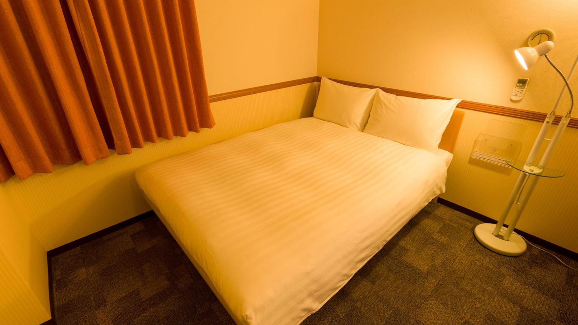 Toyoko Inn Tottori Eki Minami Guchi Rum bild