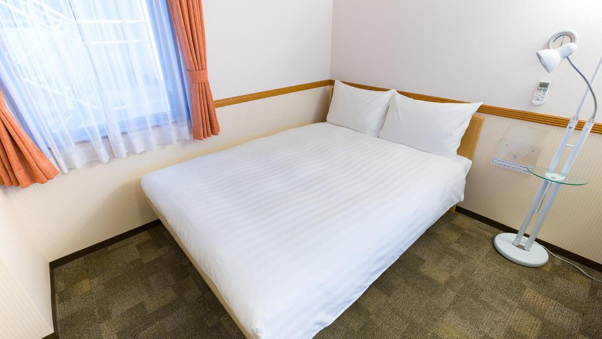 Toyoko Inn Tottori Eki Minami Guchi Rum bild
